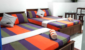 Lilly Rooms